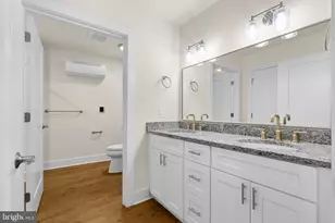 30 W Broad St, Souderton, PA 18964 - Photo 17