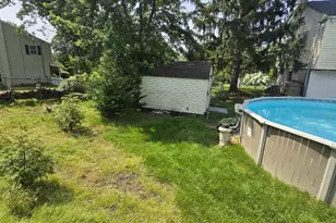 520 Deerfield Dr, Norristown, PA 19403 - Photo 15