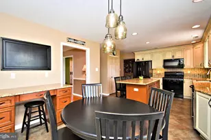 102 Gwynmont Dr, North Wales, PA 19454 - Photo 23