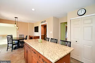 102 Gwynmont Dr, North Wales, PA 19454 - Photo 17