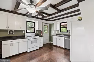 559 Belmont St, Pottstown, PA 19464 - Photo 3