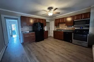 73 W 5th St, Bridgeport, PA 19405 - Photo 5