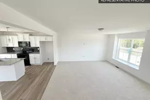 716 Deerfield Blvd, Pennsburg, PA 18073 - Photo 5