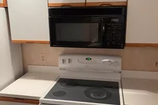 100 Breyer Dr, Elkins Park, PA 19027 - Photo 9