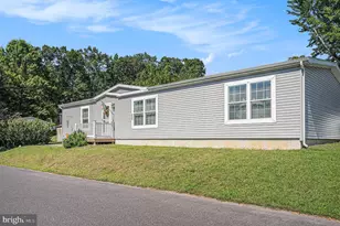 906 Lakeview Dr, Green Lane, PA 18054 - Photo 37