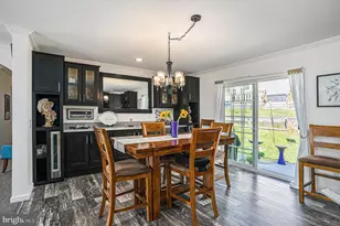 906 Lakeview Dr, Green Lane, PA 18054 - Photo 5