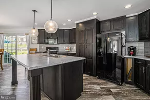 906 Lakeview Dr, Green Lane, PA 18054 - Photo 11