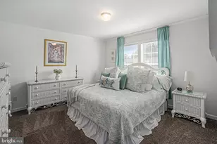 906 Lakeview Dr, Green Lane, PA 18054 - Photo 17