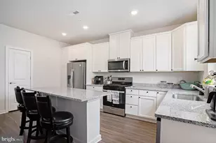 7 Ford St, Bridgeport, PA 19405 - Photo 5