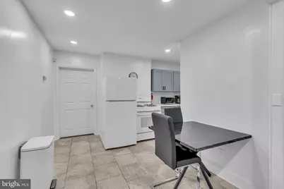 905 W Marshall Street, Norristown, PA 19401 - Photo 47