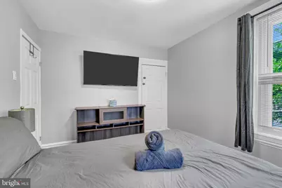 905 W Marshall Street, Norristown, PA 19401 - Photo 7