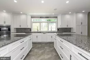 2100 Fox Hollow Ln, East Greenville, PA 18041 - Photo 9