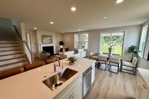 404 Emmitt Ct, Royersford, PA 19468 - Photo 3