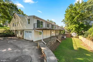 1140 Greentree Ln, Penn Valley, PA 19072 - Photo 9