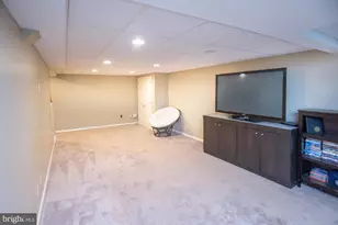 1107 Jarvis Ln, Lansdale, PA 19446 - Photo 17