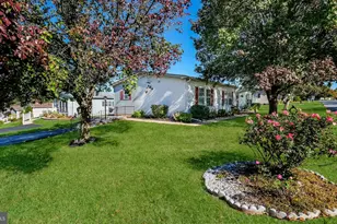 10 Bentwood Ct W, Harleysville, PA 19438 - Photo 3