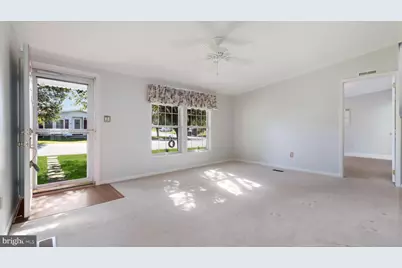 10 Bentwood Ct W, Harleysville, PA 19438 - Photo 5