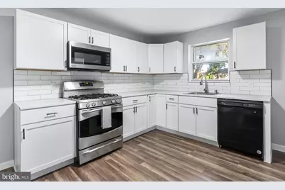 1055 Willow Street, Norristown, PA 19401 - Photo 9