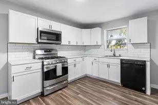 1055 Willow St, Norristown, PA 19401 - Photo 9