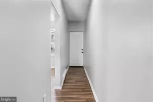 1055 Willow St, Norristown, PA 19401 - Photo 3