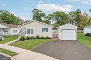 1099 J F K Dr, North Wales, PA 19454 - Photo 47