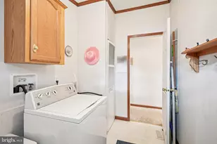 1099 J F K Dr, North Wales, PA 19454 - Photo 37