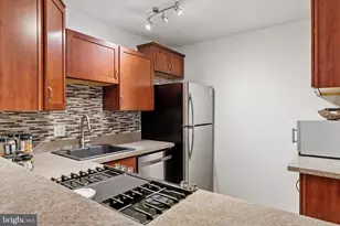 1106 Meadowview Ln, Mont Clare, PA 19453 - Photo 11