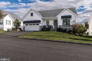 505 Galleria St, Dresher, PA 19025 - Photo 3