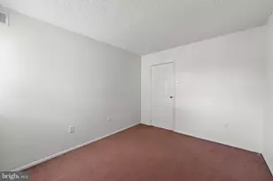 424 Meadowview Ln, Mont Clare, PA 19453 - Photo 17