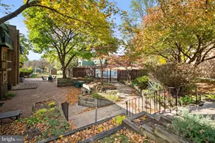 424 Meadowview Ln, Mont Clare, PA 19453 - Photo 25