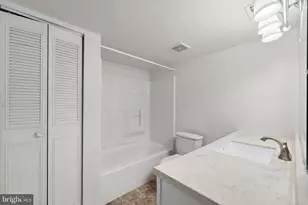 424 Meadowview Ln, Mont Clare, PA 19453 - Photo 23