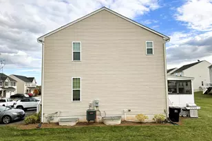 101 Kati Ct, Gilbertsville, PA 19525 - Photo 5