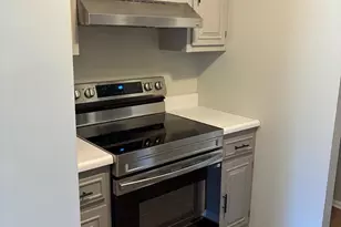 8 Zummo Way, Norristown, PA 19401 - Photo 7