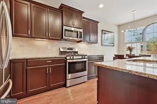 2045 Pleasant Valley Dr, Lansdale, PA 19446 - Photo 11