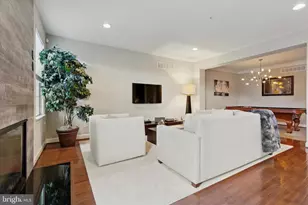 2045 Pleasant Valley Dr, Lansdale, PA 19446 - Photo 7