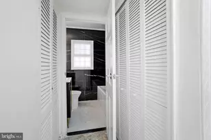 214 Oxford Cir, Norristown, PA 19403 - Photo 19