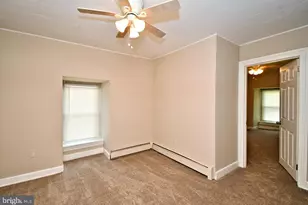 563 King St, Pottstown, PA 19464 - Photo 3