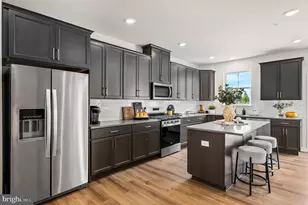 33 Anderson Dr, Bridgeport, PA 19405 - Photo 9