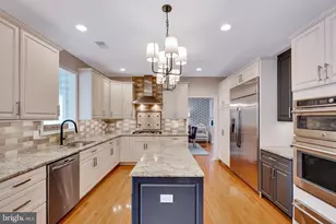 2765 Honeysuckle Ln, Huntingdon Valley, PA 19006 - Photo 13