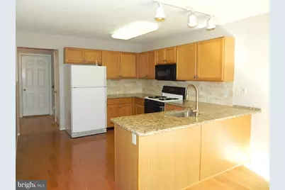 33 Hampton Court, Norristown, PA 19403 - Photo 5