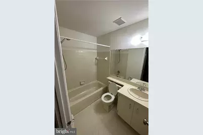 1002 Valley Glen Road #239, Elkins Park, PA 19027 - Photo 9