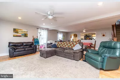 220 Pennbrook Avenue, Lansdale, PA 19446 - Photo 3