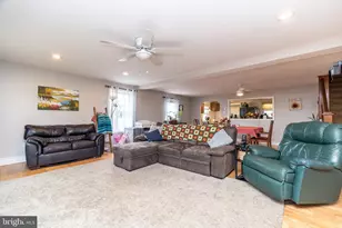 220 Pennbrook Ave, Lansdale, PA 19446 - Photo 3