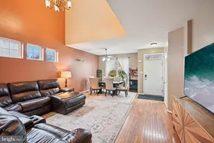 201 Eisenhower Ln, Collegeville, PA 19426 - Photo 5