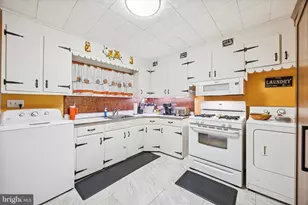 378 E Hector St, Conshohocken, PA 19428 - Photo 9