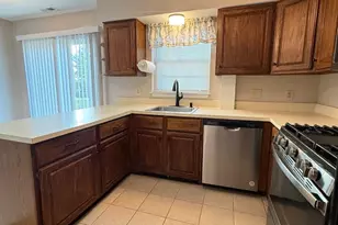 418 Maple Glen Cir, Pottstown, PA 19464 - Photo 5