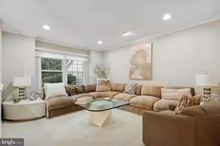 191 Canterbury Ln, Blue Bell, PA 19422 - Photo 3