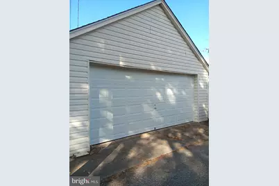 1642 Locust Street, Norristown, PA 19401 - Photo 25