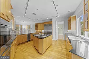 841 Mt Moro Rd, Villanova, PA 19085 - Photo 19