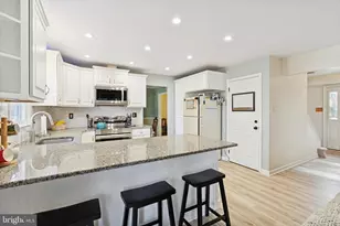 212 Hampton Cir, Gilbertsville, PA 19525 - Photo 11